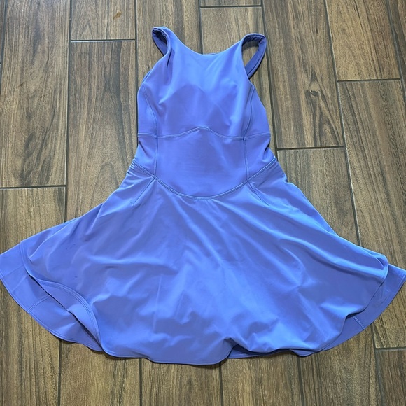 Lululemon size 6 purple tennis dress firm support gorgeous perfect condition - Picture 1 of 5